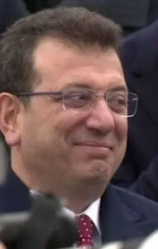 Kemal Kılıçdaroğlu yüzlerine bakarak laf çarptı! Ekrem İmamoğlu şekilden şekile girip Meral Akşener'e bakış attı