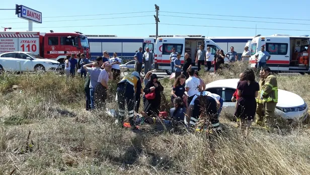 Yollar kan gölüne döndü-8