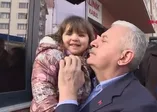 Binali Yıldırım'a vatandaşlarda yoğun ilgi