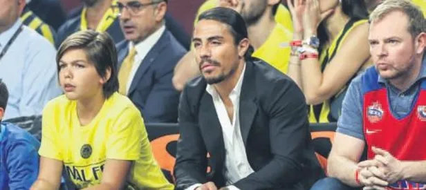 Sinan Erdem’deki finalde yıldızlar geçidi!