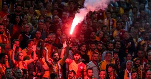 Galatasaray Taraftarindan Buyuk Tepki Takvim