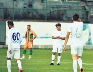 Kaleci orta sahada oynadı