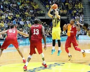 Fenerbahçe seride 2-0 öne geçti!