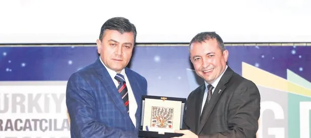 EGA’den Takvim’e teşekkür plaketi