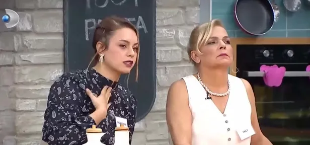demet-akalindan-uzen-ayrilik-haberi-8-ekim-cuma-gelinim-mutfaktada-kim-elendi-kim-birinci-oldu-puan-durumu-1633683672910.jpg Demet Akalın'dan üzen ayrılık haberi! 8 Ekim Cuma Gelinim Mutfakta'da kim elendi, kim birinci oldu? Puan durumu...-5