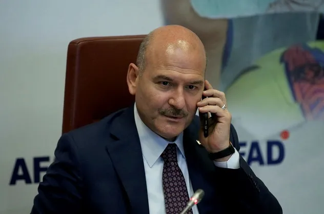 İçişleri Bakanı Süleyman Soylu'dan YKS'ye geç kalan öğrenciler için seferber olan polislere teşekkür: Türk polisi güvendir, sığınılacak limandır