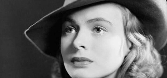 İsveçli sinema oyuncusu Ingrid Bergman öldü.