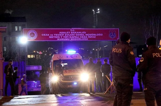 Metris Cezaevi'nde yangın