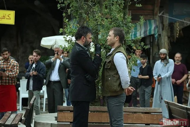 ÃarpıÅma dizisinin Kadir Adalı'sı Kıvanç TatlıtuÄ boyuyla herkesi ÅaÅırttı! İÅte ünlülerin boyları