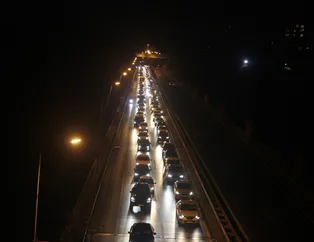 Vatandaşlar yollara döküldü! Kurban Bayramı tatili öncesi...