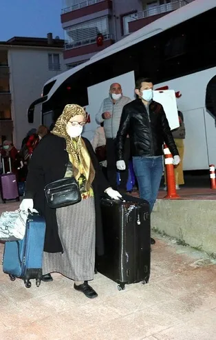 Son dakika: İsviçre'den getirilen 155 Türk vatandaşı Amasya'da yurda yerleştirildi