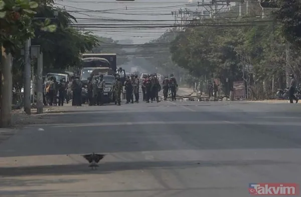 SON DAKİKA: Tarihe geçecek fotoğraf! Rahibe polislerin önüne kapanıp yalvardı - 14