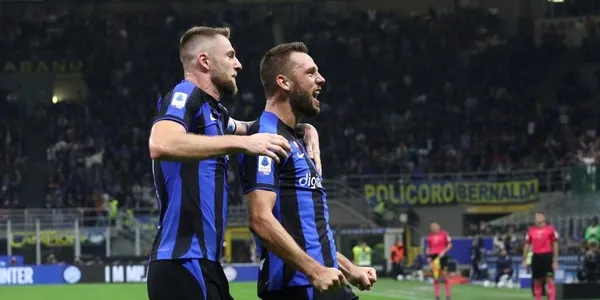 galatasaray-ve-fenerbahceden-de-vrij-atagi-cimbom-nelssonun-yerine-fener-ise-becaonun-alternatifi-olarak-dusun-1685660086791.jpeg Galatasaray ve Fenerbahçe'den De Vrij atağı! Cimbom Nelsson'un yerine Fener ise Becao'nun alternatifi olarak düşünüyor...-2