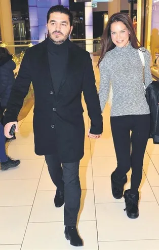 Ebru Şallı ile nişanlısı Uğur Akkuş evliliğin yakın olduğunun sinyalini verdi