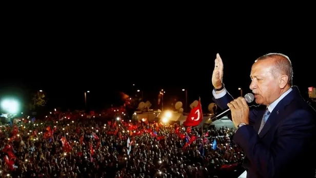 erdogan-balkon-konusmasi-canli-izle-28-mayis-2023-recep-tayyip-erdogan-balkon-konusmasi-ne-zaman-saat-kacta-a-1685290401070.jpg