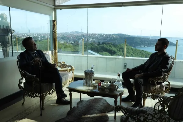 yalniz-kurt-17-bolum-2-fragmani-yayinlandi-turk-milleti-vatanindan-gayrisina-sigmaz-1652815465240.jpg Yalnız Kurt 17. bölüm 2. fragmanı yayınlandı: “Türk milleti vatanından gayrısına sığmaz”-6