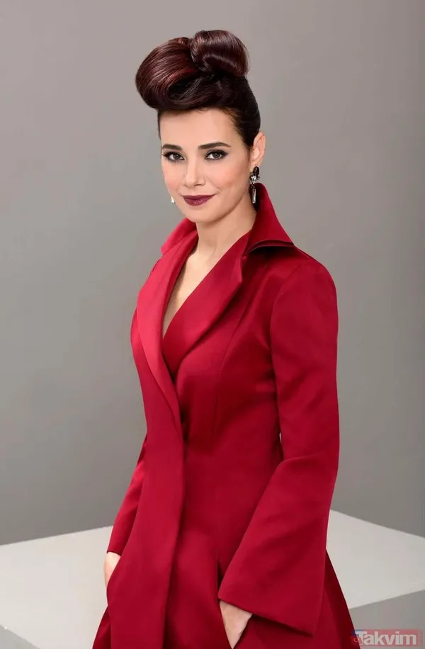 Özgü Namal Kimdir? Kaza Haberiyle Sevenlerini Korkutan Özgü Namal'ın Hayatı Ve Çocukları Merak Konusu Oldu. Özgü Namal 28 Aralık 1978'De Üsküdar'da Dünyaya...