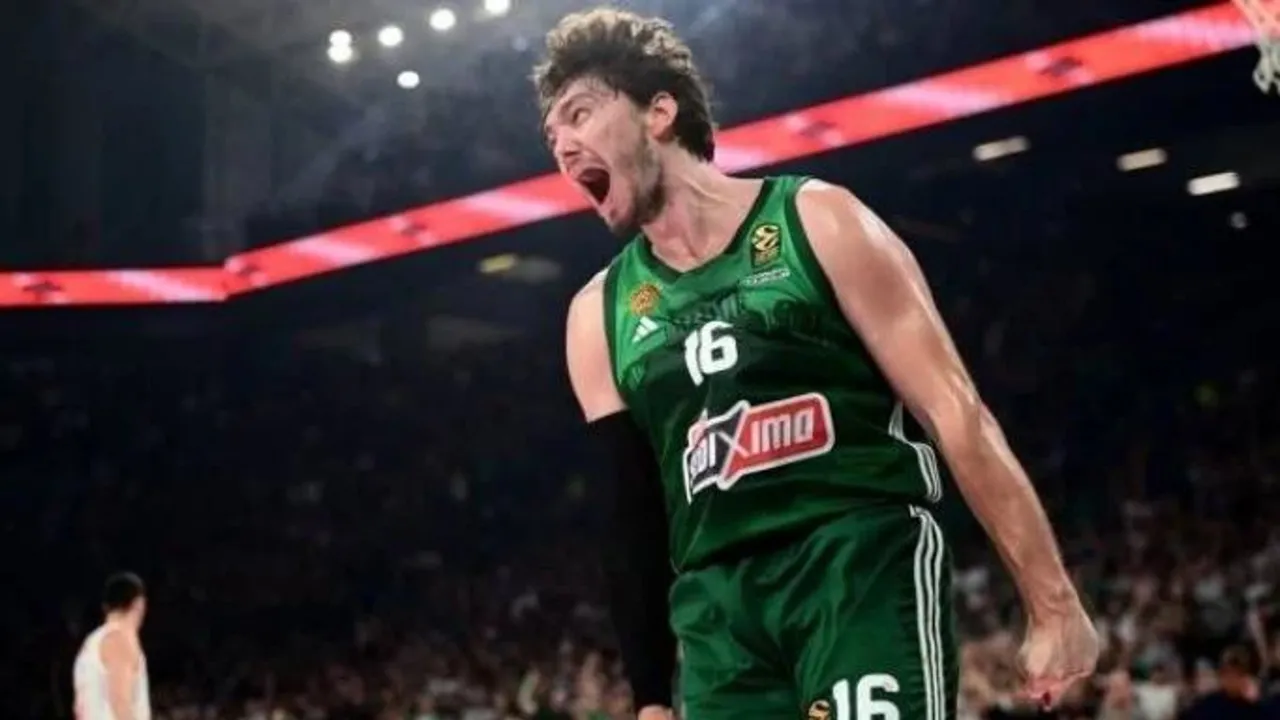 Cedi Osman Pana ile uzattı