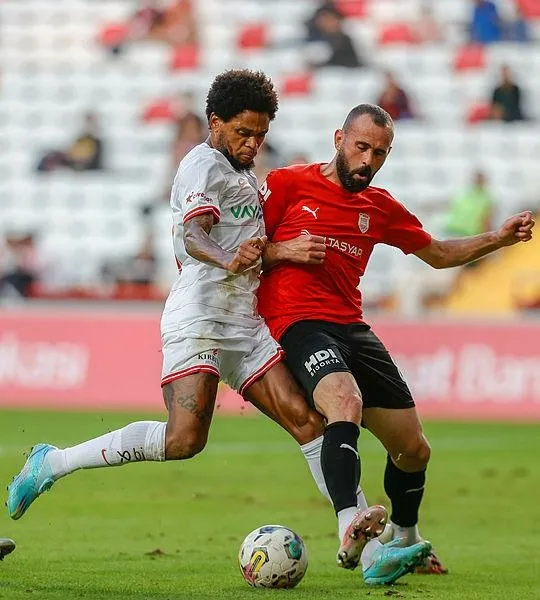 antalyaspor-pendiksporu-devirerek-ztkda-turladi-1668009841014.jpeg Antalyaspor, Pendikspor'u devirerek ZTK'da turladı-3