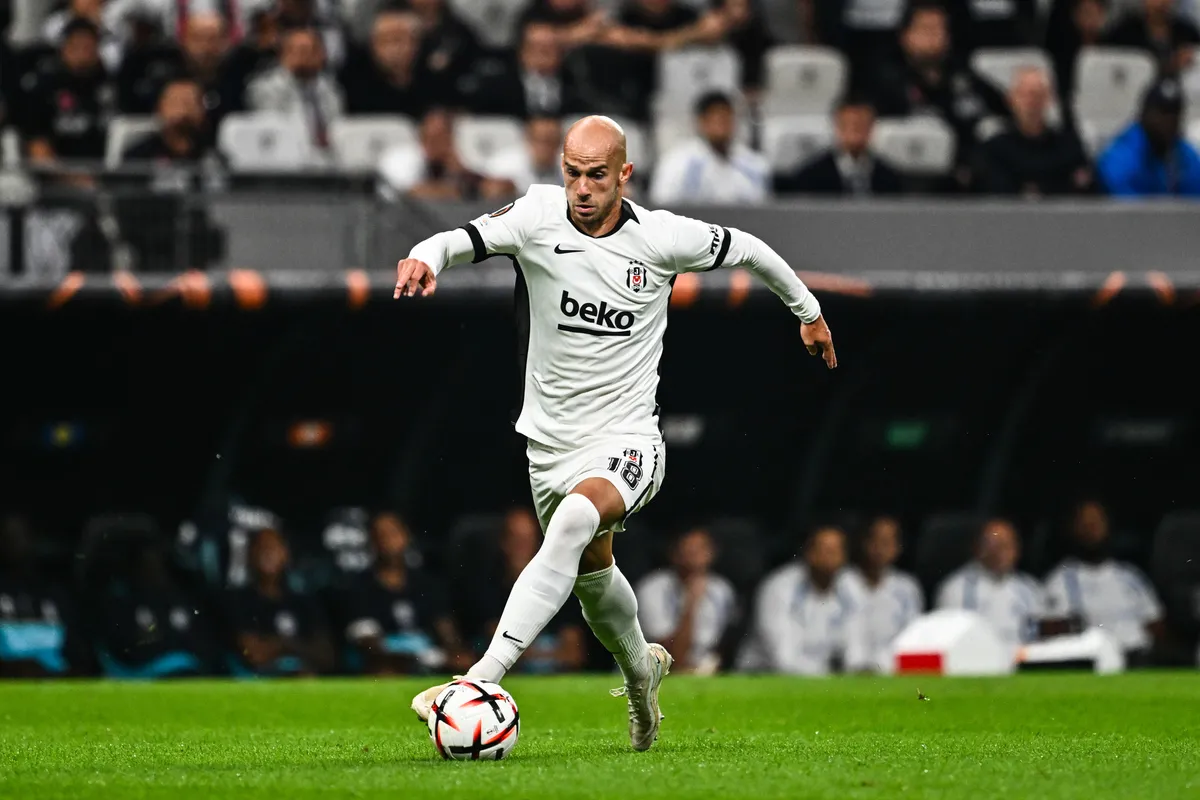 besiktasta-sakatlik-soku-vaclav-cerny-maca-devam-edemedi-1791736991746.jpg Vaclav Cerny sakatlığı nedeniyle Kocaelispor maçına devam edemedi. (Fotoğraf: AA)