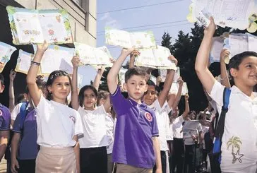 20 milyondan fazla öğrenci için son ders zili çaldı! Yaz tatili başladı