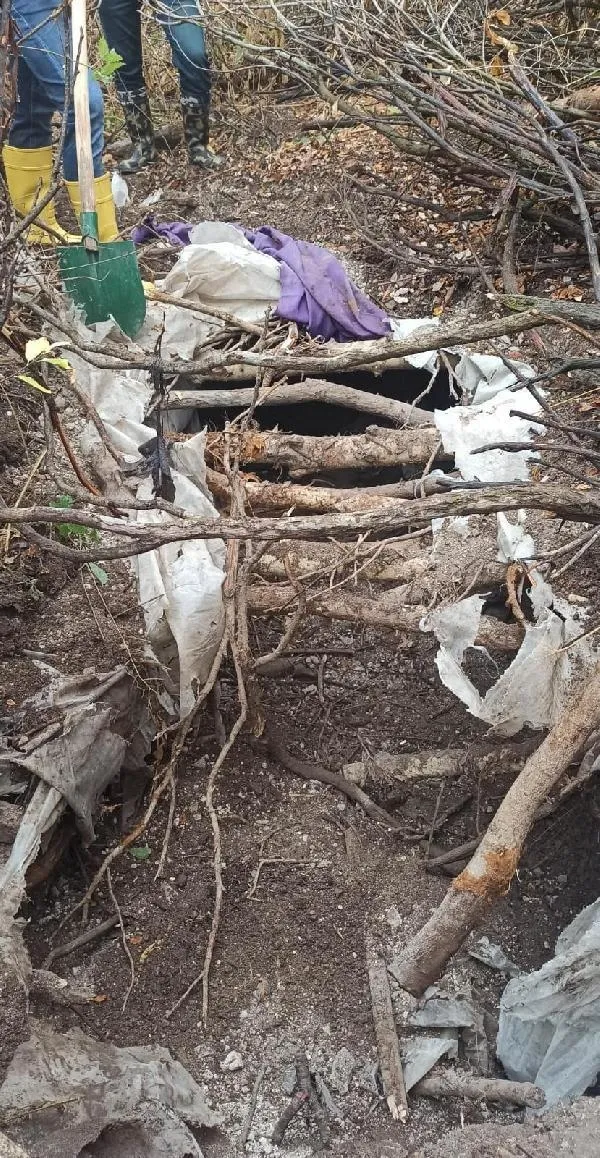 SON DAKİKA: Erzurum'da teröristlerin kullandığı sığınak imha edildi-1