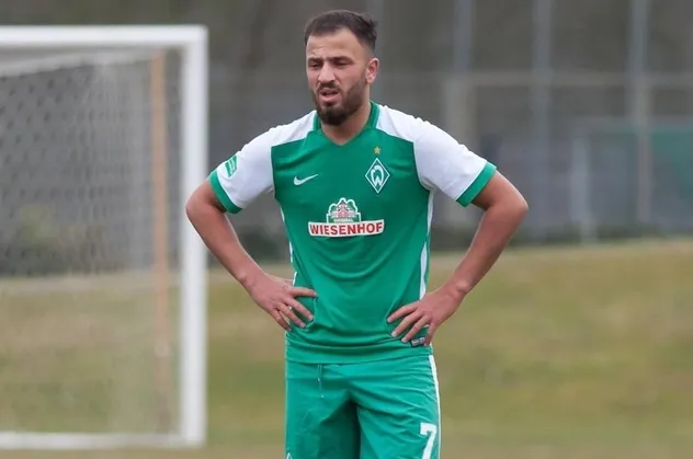 Türk asıllı futbolcu Abdullah Doğan Ukrayna'da mahsur kaldı! Metroda uyuyor