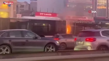 Florya'da metrobüste yangın | VİDEO