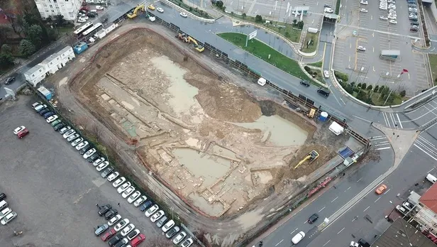 Kadıköy'de otel inşaatında tarihi eserler ortaya çıktı!-2