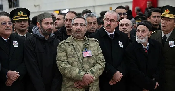 Son yolculuğuna uğurlanan şehit Kemal Aslan'ın babası: "Selahattin Demirtaş ve Osman Kavala'ya özgürlük isteyenlere hakkımı helal etmiyorum"