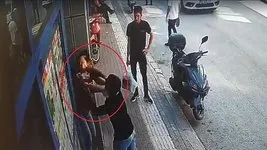 Kasiyere yumruk atan saldırgana müdahale eden müşteri konuştu: Bir kadın darbediliyordu duramadım