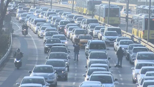 Son dakika: İstanbul trafiğinde koronavirüs hareketliliği! İstanbul yol durumu-2