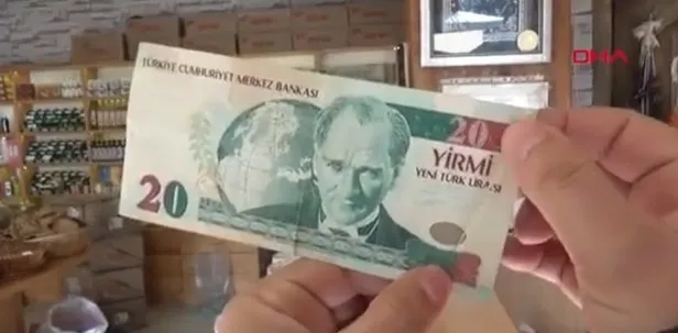 19-yillik-hatali-basim-20-ytlyi-bulduysaniz-mujde-zengin-oldunuz-cekmeceleri-kurcalamaya-baslayin-sizde-de-ola-1685805577810.jpg 19 yıllık 20 YTL'lik banknotu bulduysanız müjde yaşadınız! Çekmeceleri kurcalamaya servet değerinde! Sizde de varsa...-7