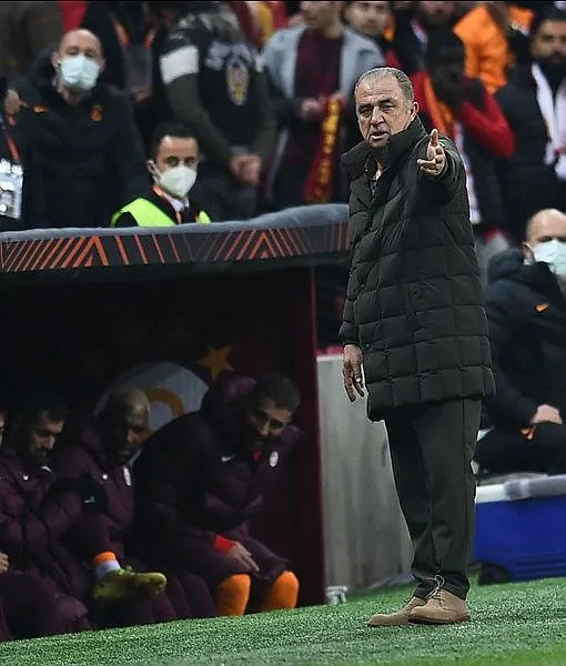 son-dakika-galatasaray-teknik-direktoru-fatih-terim-hastaneye-kaldirildi-1638889930139.jpeg Son dakika: Galatasaray Teknik Direktörü Fatih Terim hastaneye kaldırıldı!-2
