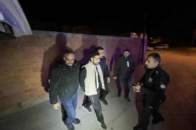 Bursa'da hareketli gece! 9 ayrı suçtan aranıyordu 20 kilometre boyunca kaçtı
