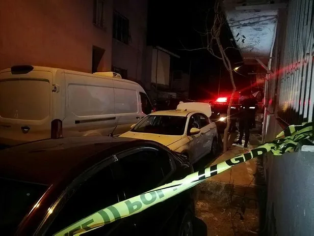İzmir’de kan donduran son: Otomobil içinde ağzı ve yüzü bezle kapatılmış erkek cesedi bulundu-3
