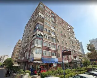 İzmir'deki depremde yerle bir olan Rıza Bey Apartmanı'ndaki malzemenin kalitesizliği gözler önüne serildi