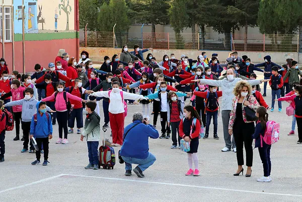 son-dakika-milli-egitim-bakani-biz-de-okullari-tamamen-acmak-istiyoruz-ama-salgin-izin-vermiyor-1605523459872.jpg SON DAKİKA: Milli Eğitim Bakanı: Biz de okulları tamamen açmak istiyoruz ama salgın izin vermiyor-2