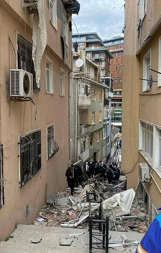İstanbul Üsküdar'da korkutan patlama: Biri ağır 4 yaralı | Bakanlık, Valilik, Belediye ve Kaymakamlıktan peş peşe açıklamalar