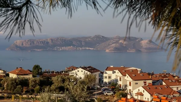 egede-yunan-dugumu-yunanistan-anlasmalari-ihlal-edip-adalari-silahlandirdigini-gizlemiyor-1654882287487.jpg Ege'de Yunan düğümü! Yunanistan haddini aşıyor! Anlaşmaları ihlal edip adaları silahlandırdıklarını gizlemiyorlar-6