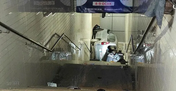 Bursa'da akılalmaz kaza! Aracın metro alt geçidi merdivenlerine düşmesi sonucu bir kişi öldü