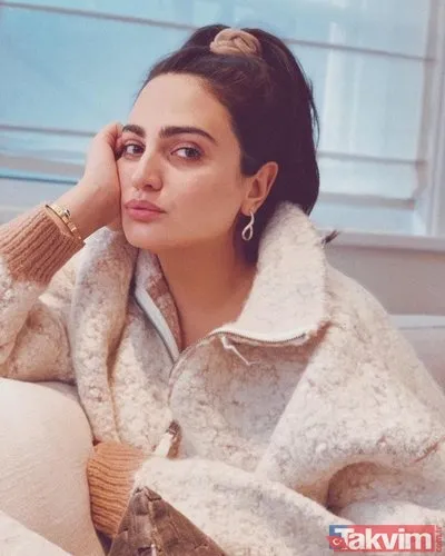 Hakan Ural’ın ‘yaşayan efsane’ dediği eski eşine bakın! Sibel Can vücudunu saran elbisesiyle oryantal yaptı ilk tepki Melisa Ural’dan! - 9