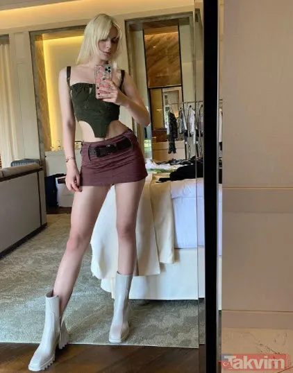 Aleyna Tilki'ye tişörtünü sıyırıp pozlarını paylaştı Londra'dan olay yaratmaya devam! 'Zor günler geçiriyorum' diyen Aleyna... - 4