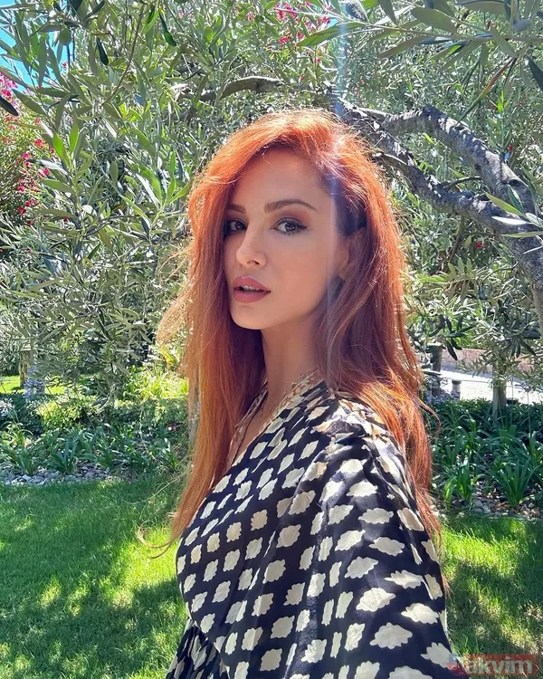 45 yaşındaki Mine Tugay’ın akşam vakti havuz keyfi! Kırmızı bikinisiyle sere serpe paylaşınca ortalık karıştı! Akılalmaz yorumlar... - 28