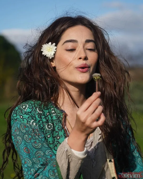 Aziz’in Dilruba’sı Damla Sönmez hakkında şaşırtan gerçek! Herkes merak edip araştırdı sonucu duyan inanamadı meğer Simay Barlas ile... - 5