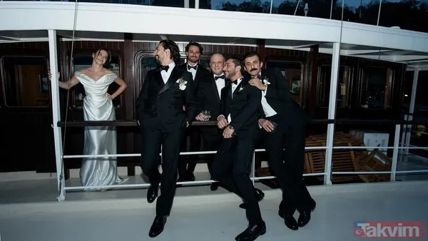 Sahnede şarkı söyleyen Kıvanç Tatlıtuğ'a Umut Evirgen'den müdahale "Yapmayın yakışmıyor" Alina Boz ile Umut Evirgen'in düğünde... - 5