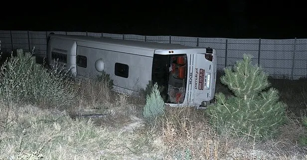 Afyon’da feci kaza! Yolcu otobüsü devrildi: 2 ölü, 32 yaralı