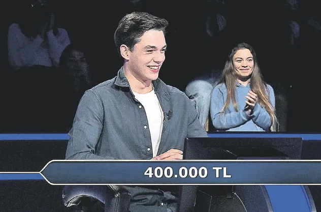 Kim Milyoner Olmak İster'de 1 milyonluk soruyu açtırmıştı! Yarışmadan 400 bin ile ayrılan Batu Alıcı Türkiye'nin gönlünü kazandı