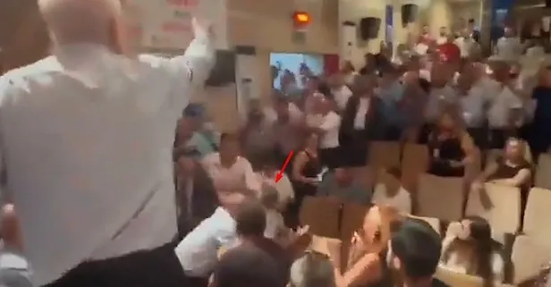 CHP ilçe kongrelerinde kavga kıyamet! Gebze, Çiğli, Karabağlar ve Edremit'te küfürler hakaretler havada uçuştu