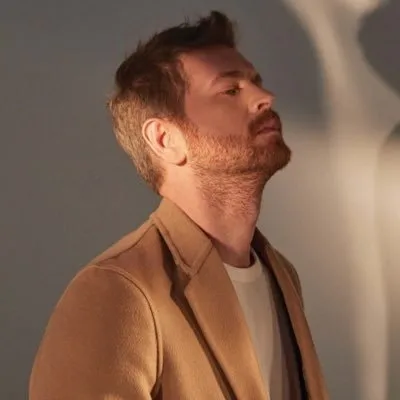 sandik-kokusu-dizisinde-filizin-hayatini-zindana-cevirecek-1-2-3-derken-tam-4-isim-birden-1723973816180.jpg Sandık Kokusu dizisinde Filiz'in hayatını zindana çevirecek! 1, 2, 3 derken tam 4 isim birden...-6